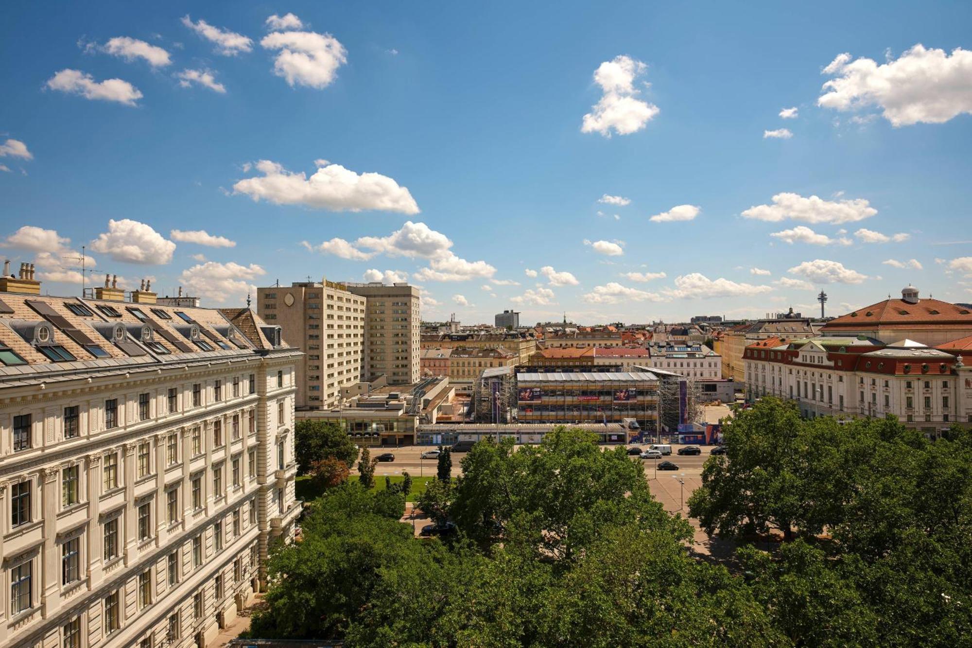 The Ritz-Carlton, Vienna Hotel Exterior photo