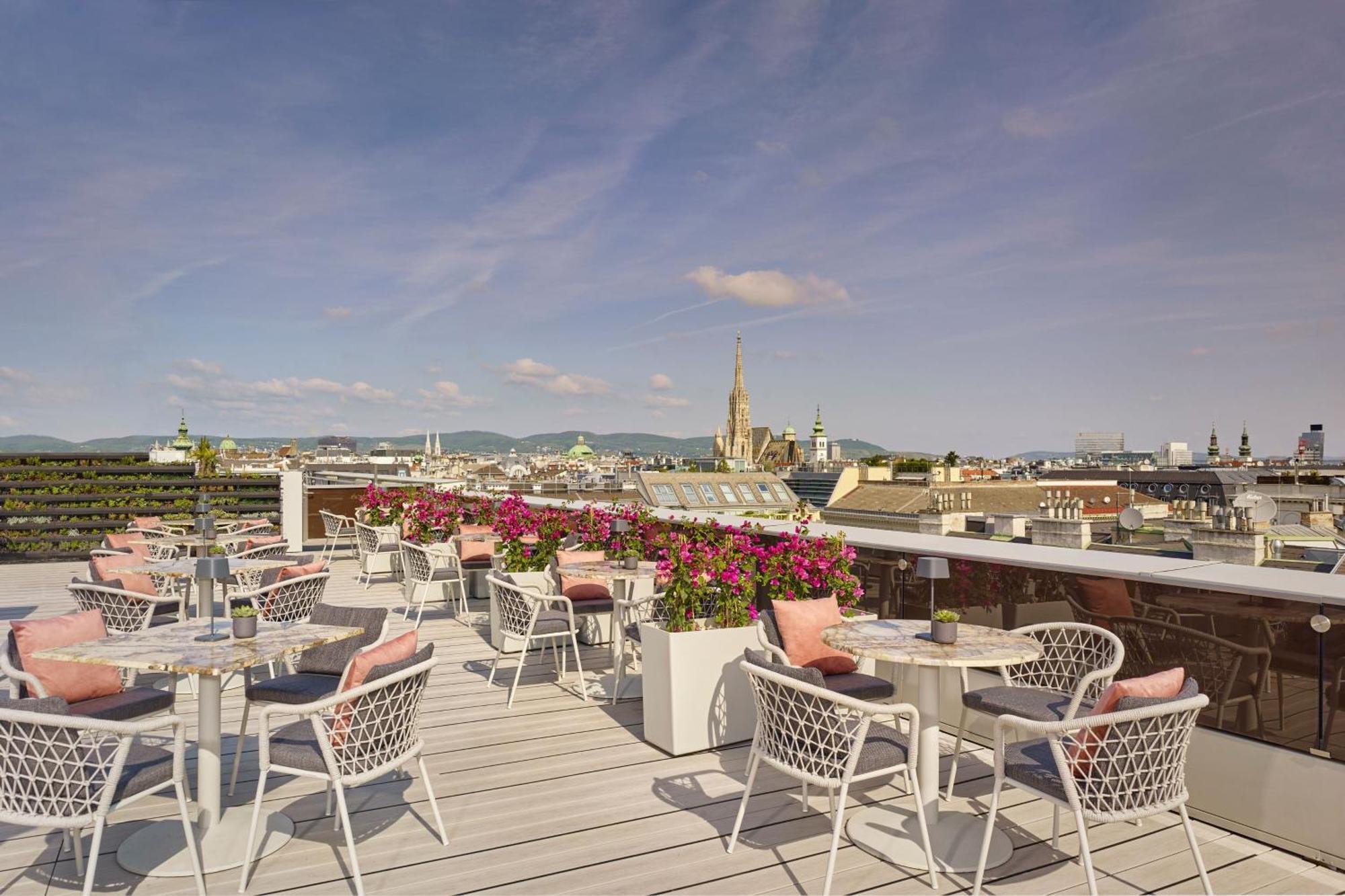 The Ritz-Carlton, Vienna Hotel Exterior photo